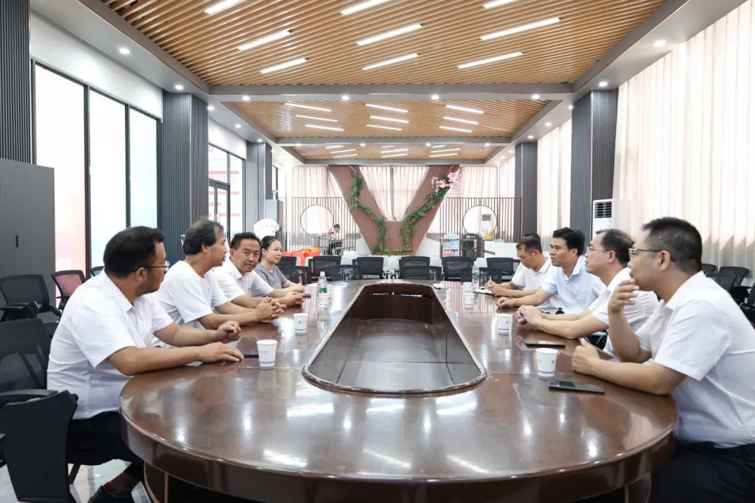 【红领浔州 铸魂育人】桂平市委领导深入开云(中国)指导开学工作