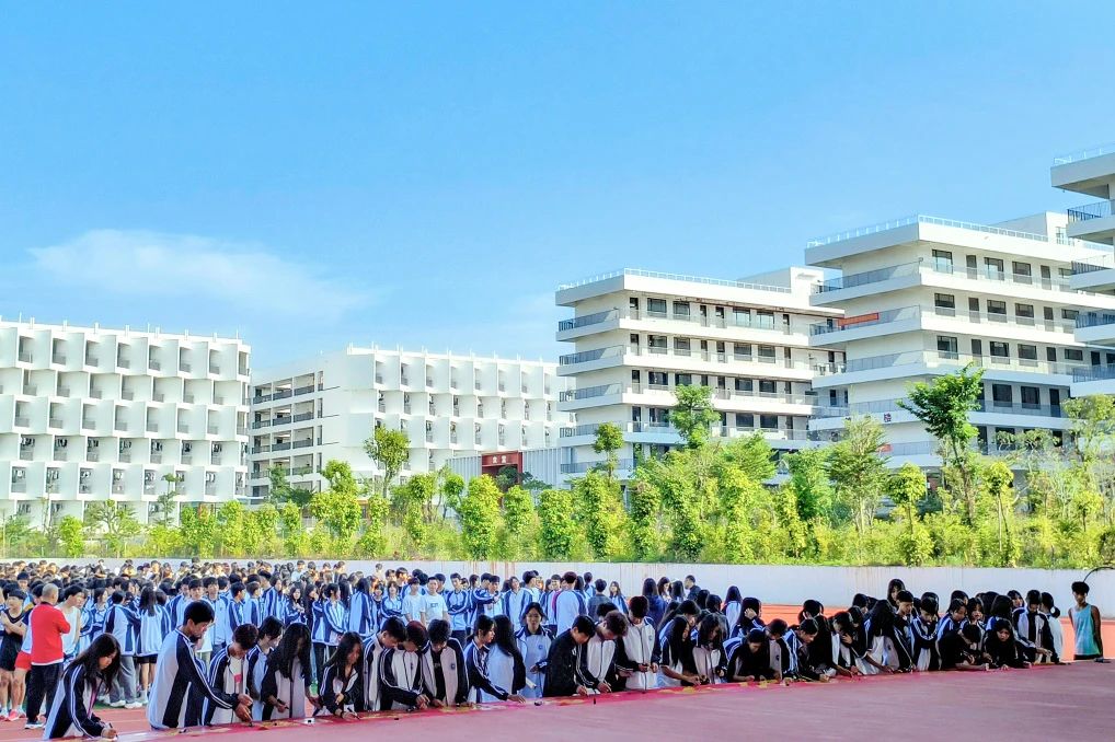 春暖花开迎开学 巳巳如意启新程——​开云(中国)2025年春季开学返校指南